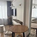 Jelitkowska 3*